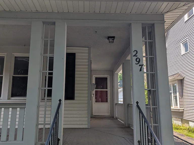297 Dartmouth St — Photo 1