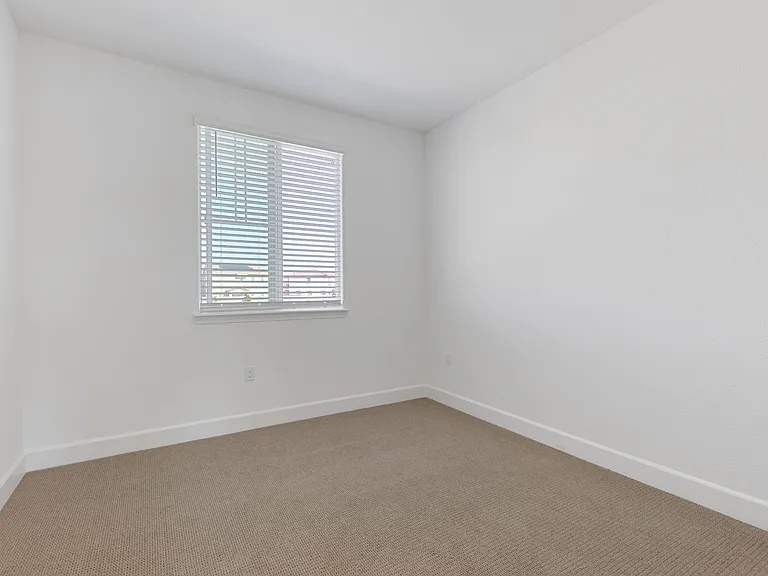 1072 Caraballo Dr — Photo 28