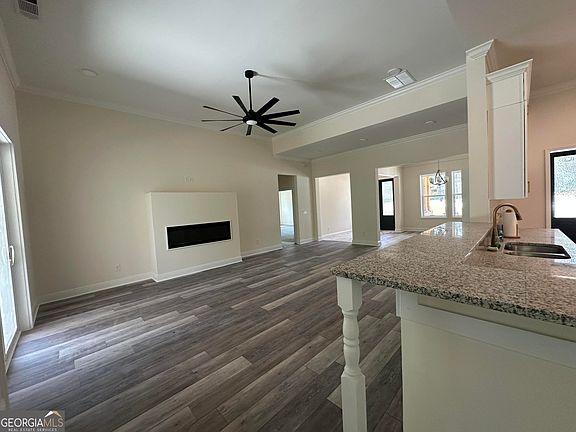 5th image of 153 Dub Walker Rd