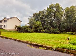 102 Norfolk Way, Scranton, PA 18504