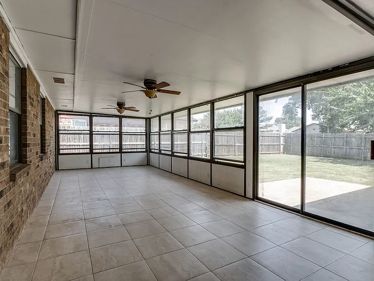 612 NW 139th St — Photo 36