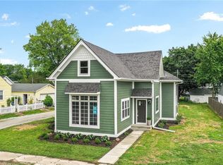 218 W 9th St, Lapel, IN 46051