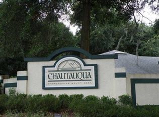 595 Seneca Oaks Cir, Mount Dora, FL 32757
