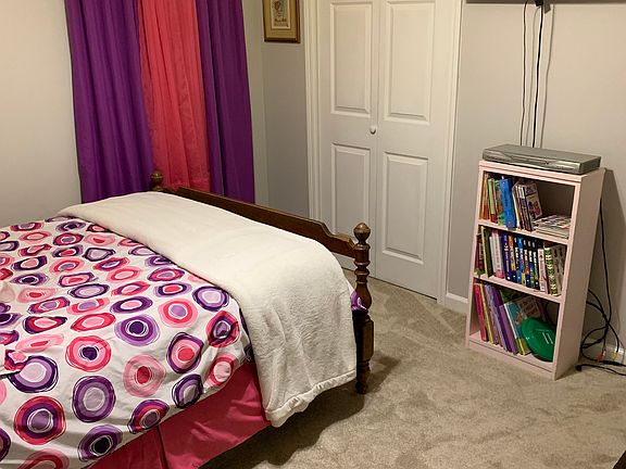 5th image of 312 Circle Dr