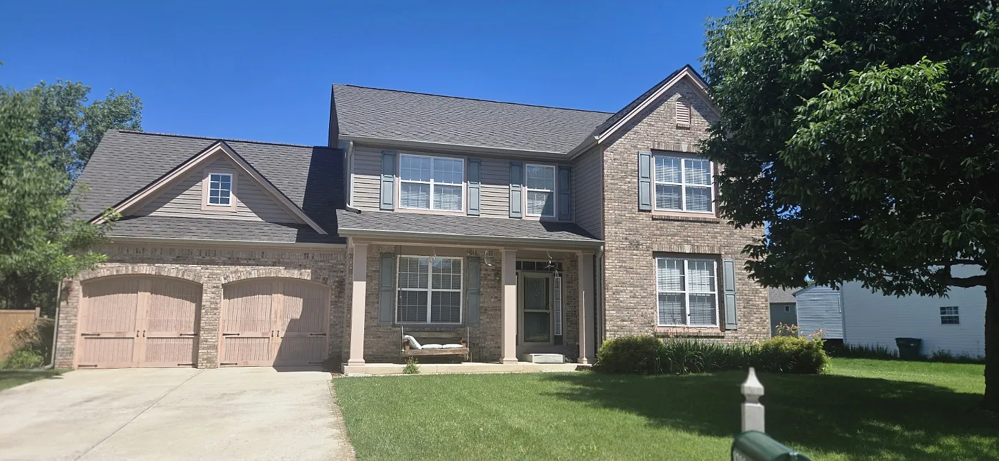 4 bed, 4200 sqft, $4,700 — Photo 1