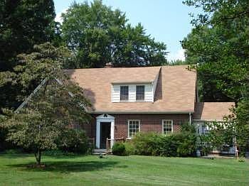 2nd image of 144 Oak Grove Dr