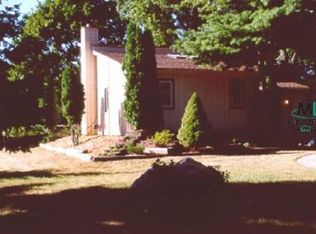 1146 Hartwig Dr, Troy, MI