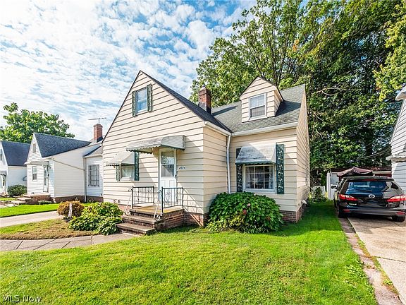 2nd image of 4604 W 57th St #Townhouse