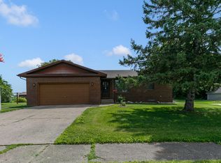 304 1st Ave, Sherrard, IL 61281