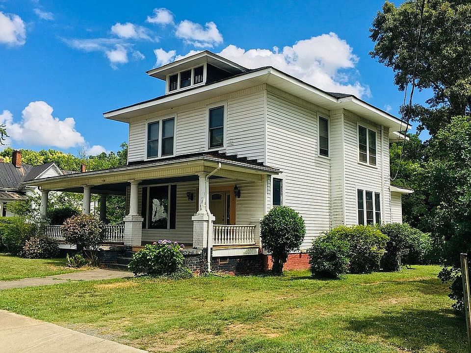 1st image of 615 Piedmont St