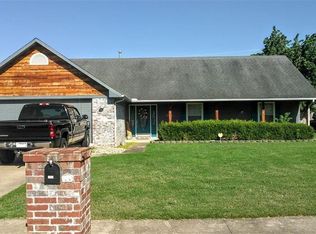 1223 Dick Smith St, Springdale, AR 72764