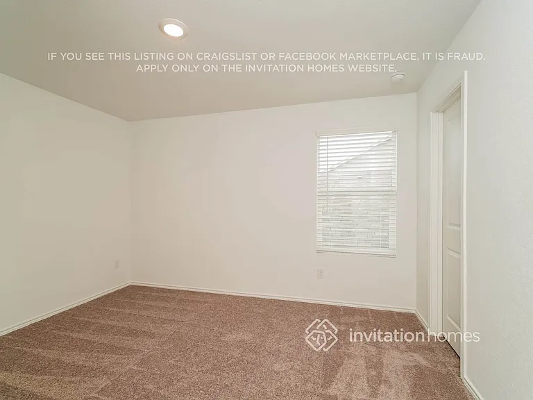 222 Hollywood Dr — Photo 11