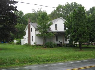 305 N Main St, Moscow, PA 18444