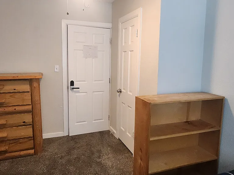 9605 Grady Ln — Photo 11