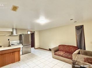 190 Cedarvale Cres #2, Waterloo, ON N2L4T2