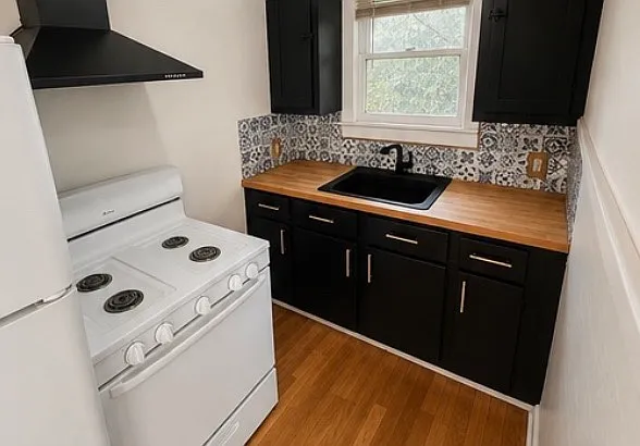 843 Cross St #2 — Photo 6