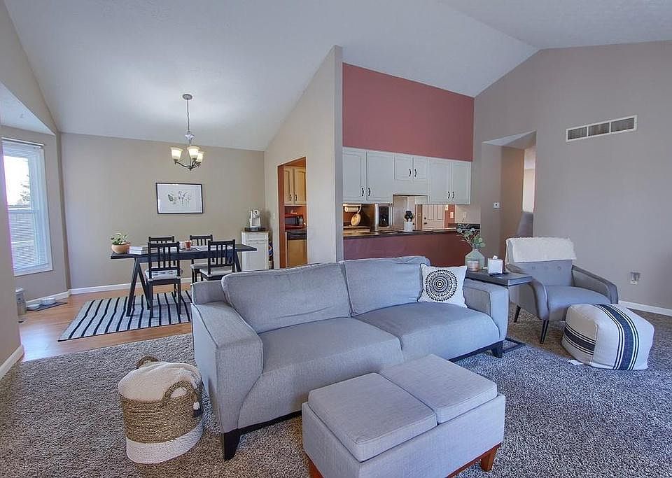 1st image of 85 Groton Dr #85