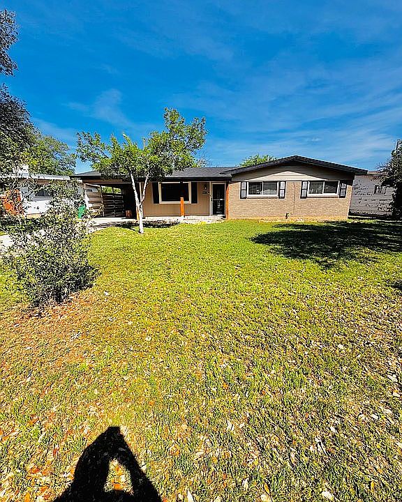 1st image of 238 Mockingbird Ln