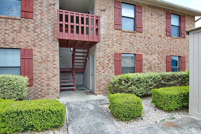 1st image of 509 Peterson Dr APT 209