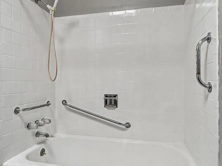 2801 Polk Ave — Photo 25