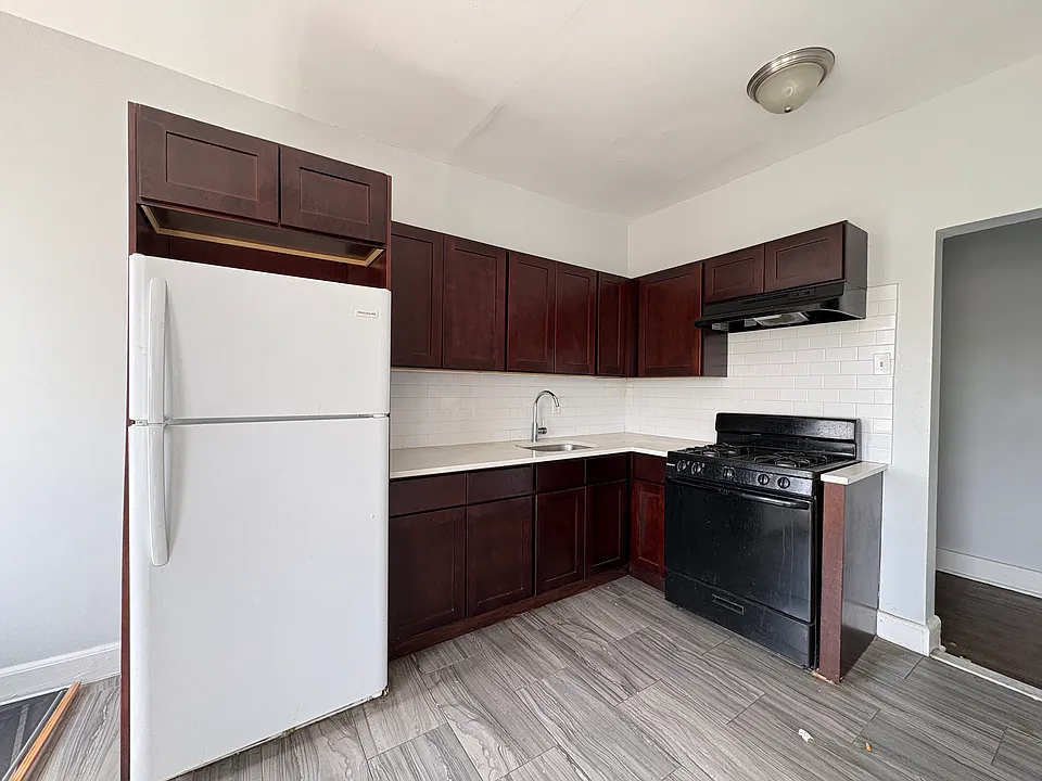 691 Elizabeth Ave #60