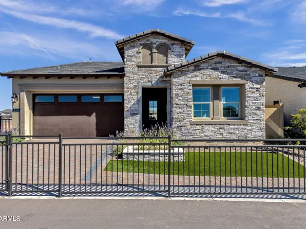 5701 E SCARLET Street, Mesa, AZ 85215