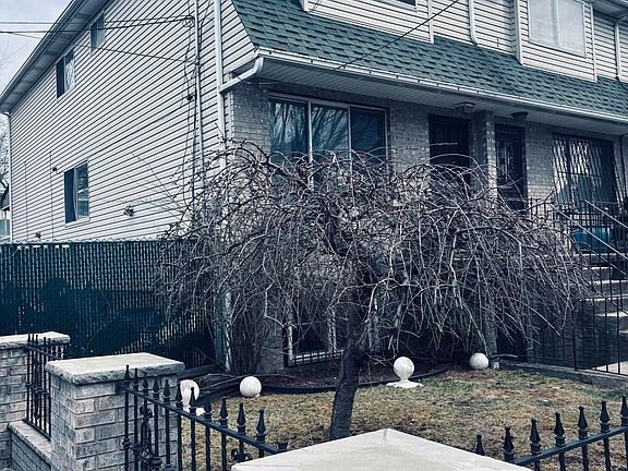 2nd image of 241 Tompkins Ave