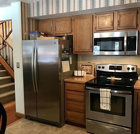 5th image of 32 Old Mill Ln