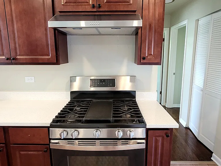 5910 W Huron St #1R — Photo 11