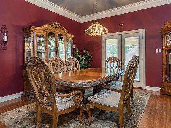 5th image of 111 Kings Cove Cir