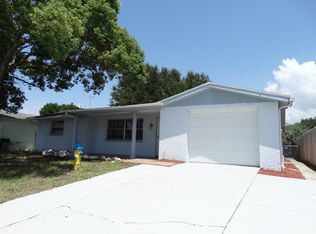 8946 Sterling Ln, Port Richey, FL 34668