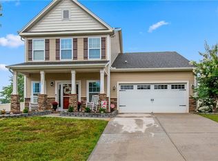 157 Scotch Moss Dr, Advance, NC 27006