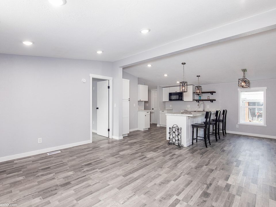 1st image of 696 N Knights Ln
