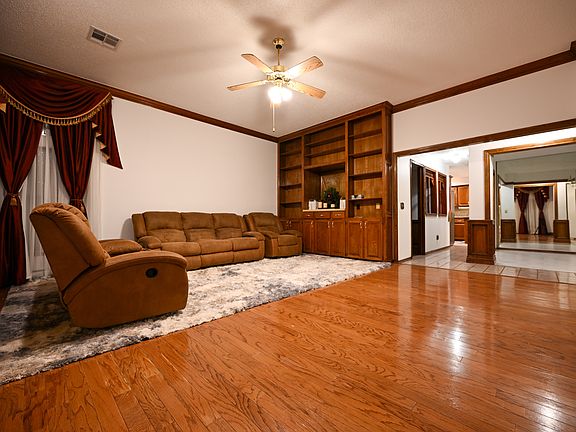 2nd image of 1309 SW 109th Pl