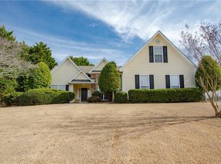 6077 Hillsdale Cir, Flowery Branch, GA 30542