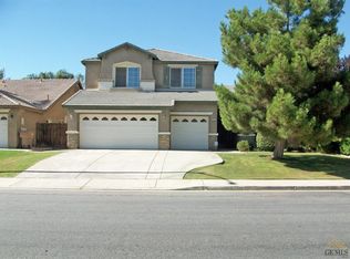 10712 Arden Villa Dr, Bakersfield, CA 93311