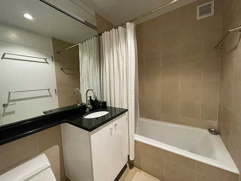 60 E 55th St #19B — Photo 8
