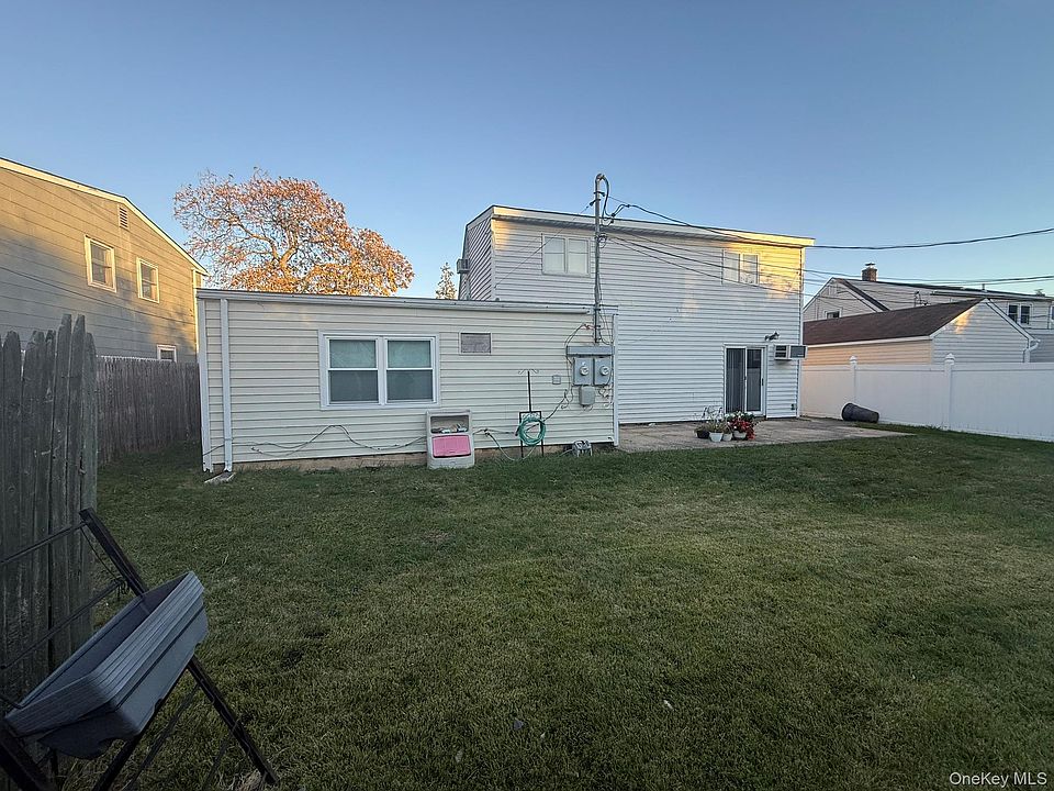 2nd image of 106 Ranch Lane