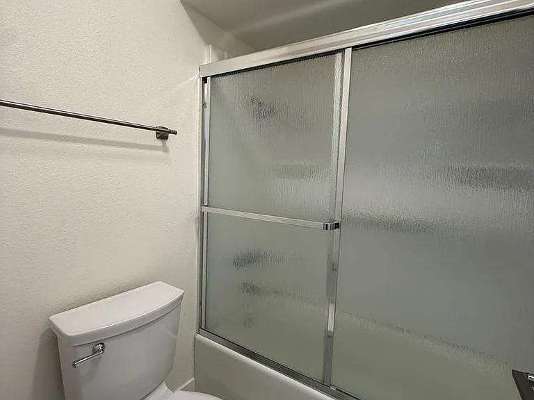 1120 Village Dr — Photo 43