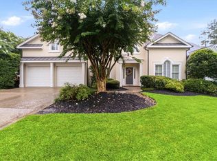 1204 Woodlawn Dr NE, Marietta, GA 30068
