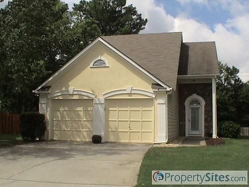 2nd image of 2420 Ashton Dr