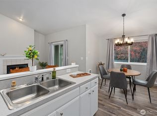 6525 200th St SW APT 201, Lynnwood, WA