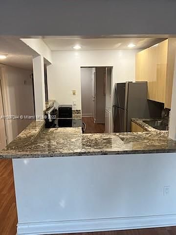 1st image of 1021 Mockingbird Ln APT 301