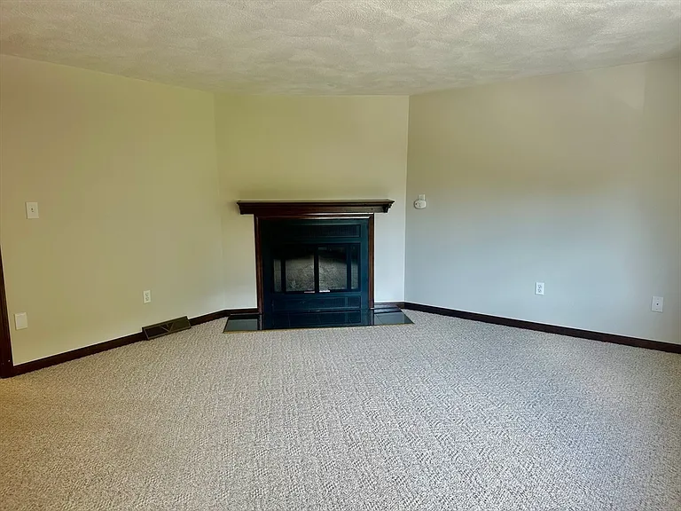 52 Frederick St #26 — Photo 13