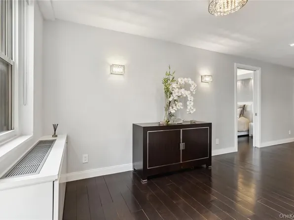 205 East 63rd Street image 7 of 19