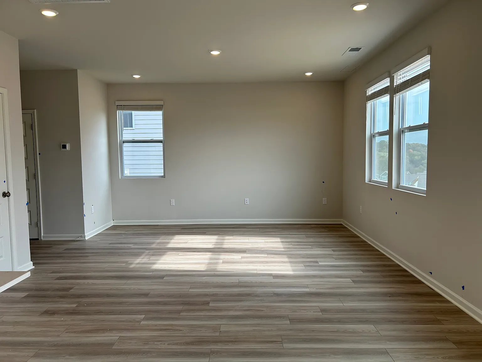 4 bed, 2.5 bath, 1828 sqft, $3,000 — Photo 4