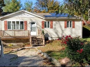 32 Fountain Rd, Rocky Pt, NY 11778