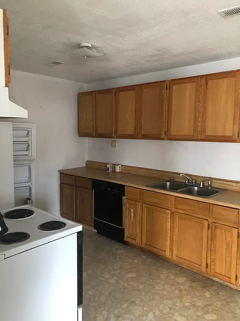 2 bed, 900 sqft, $750 — Photo 2