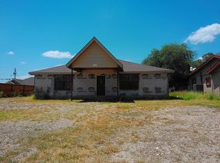 430 Chuck Wagon Rd, Eagle Pass, TX 78852