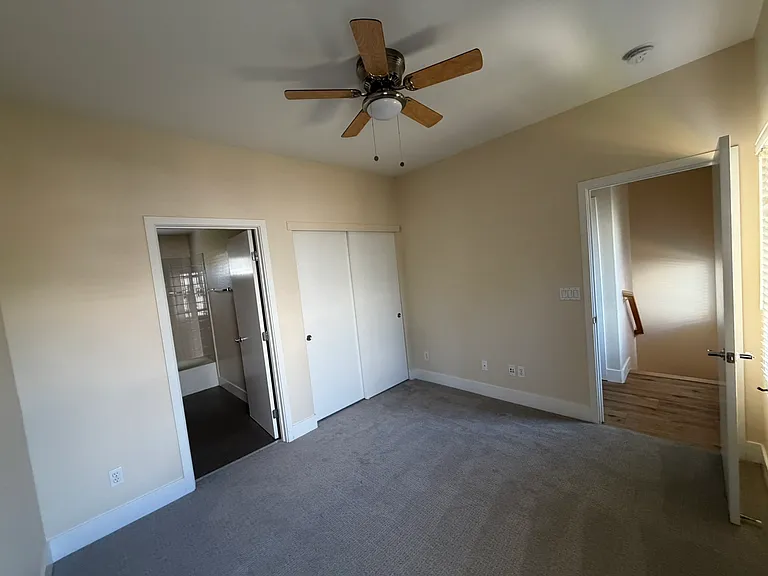 2609 R St — Photo 4
